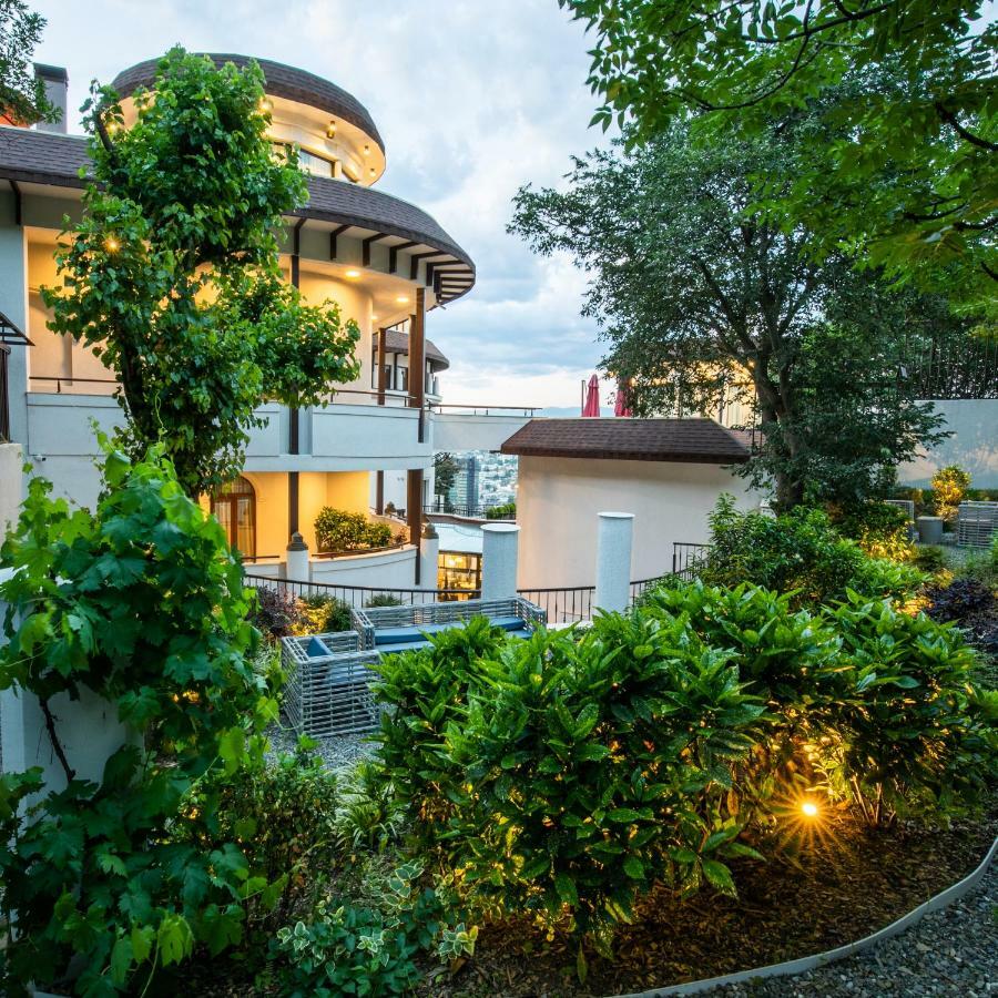 Hotel Adamo Tbilisi Exterior photo